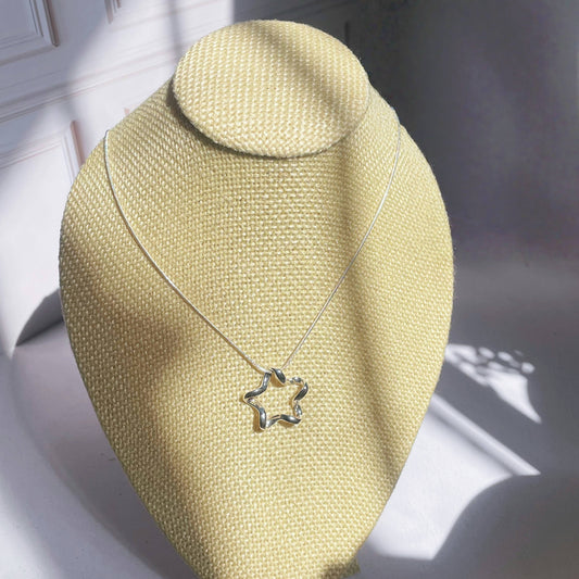 Collar Estrella Tornada Plata