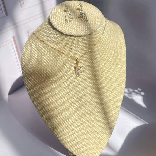 Set de Oso con Collar y Aretes con Zirconias