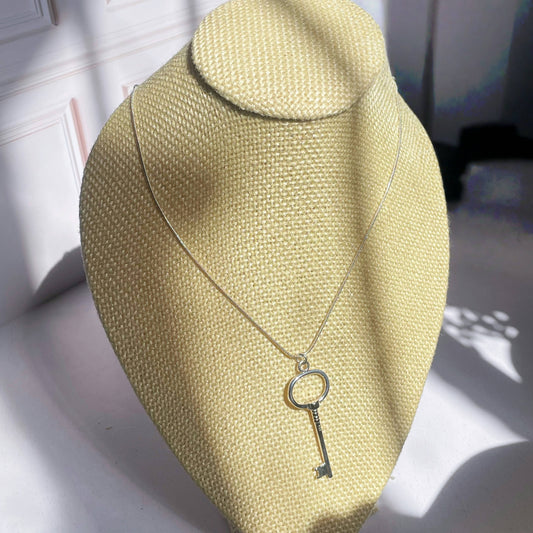 Collar Plata de Llave