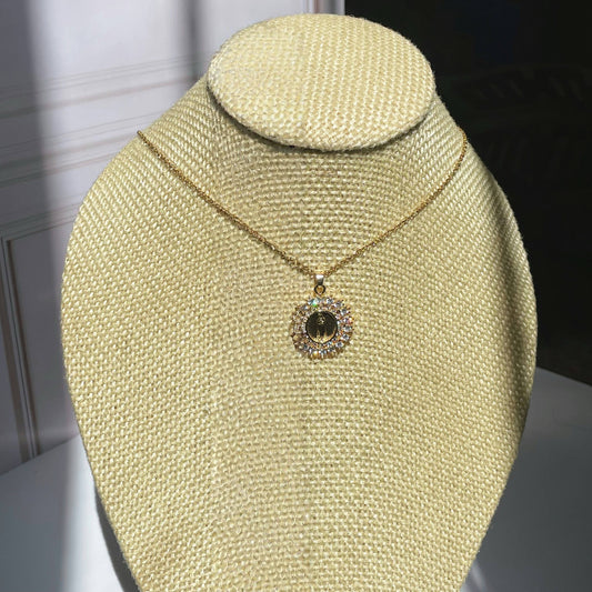 Collar de la Virgen Maria con Zirconias