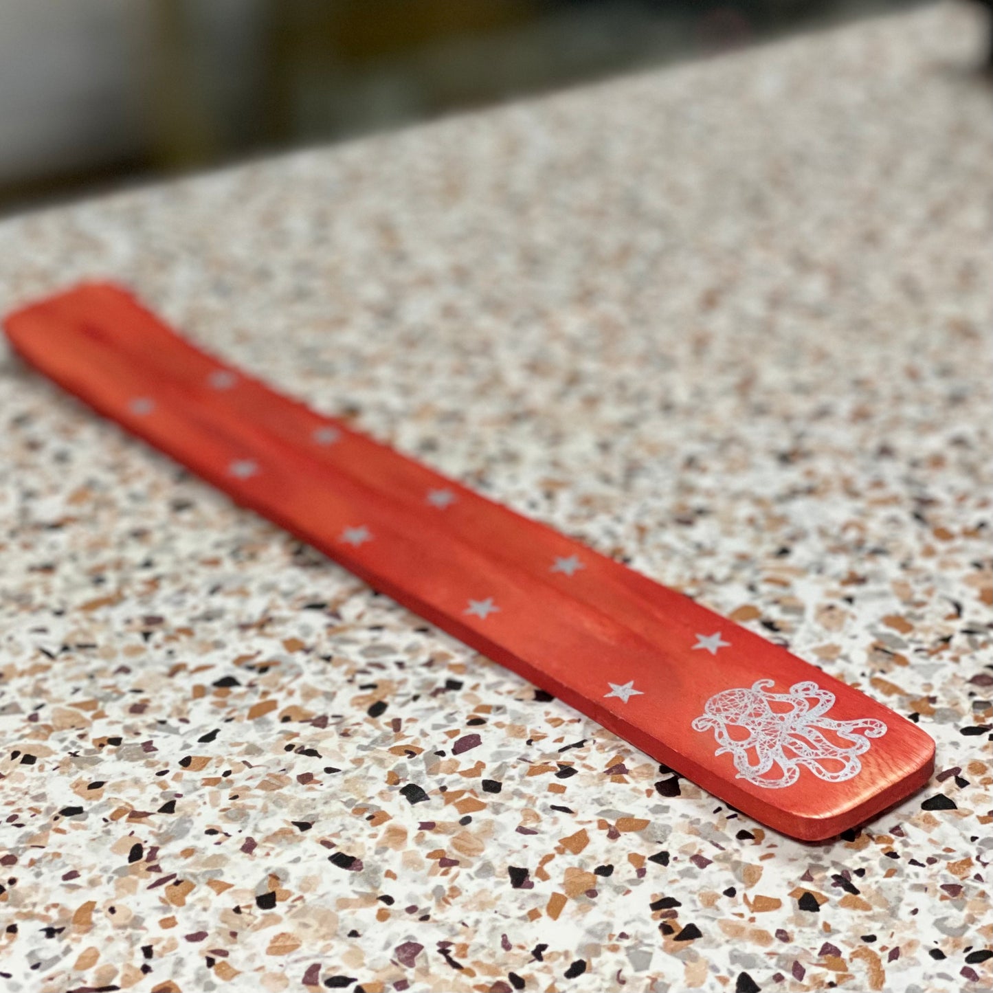 Porta Incienso de Madera Roja