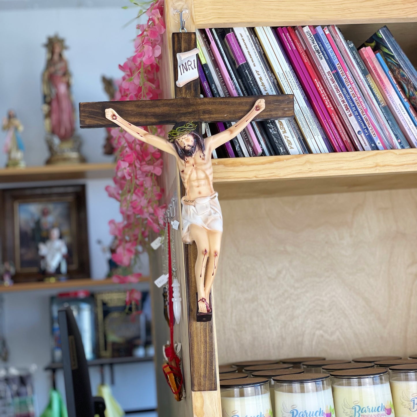 Crucifijo de Madera Mediano