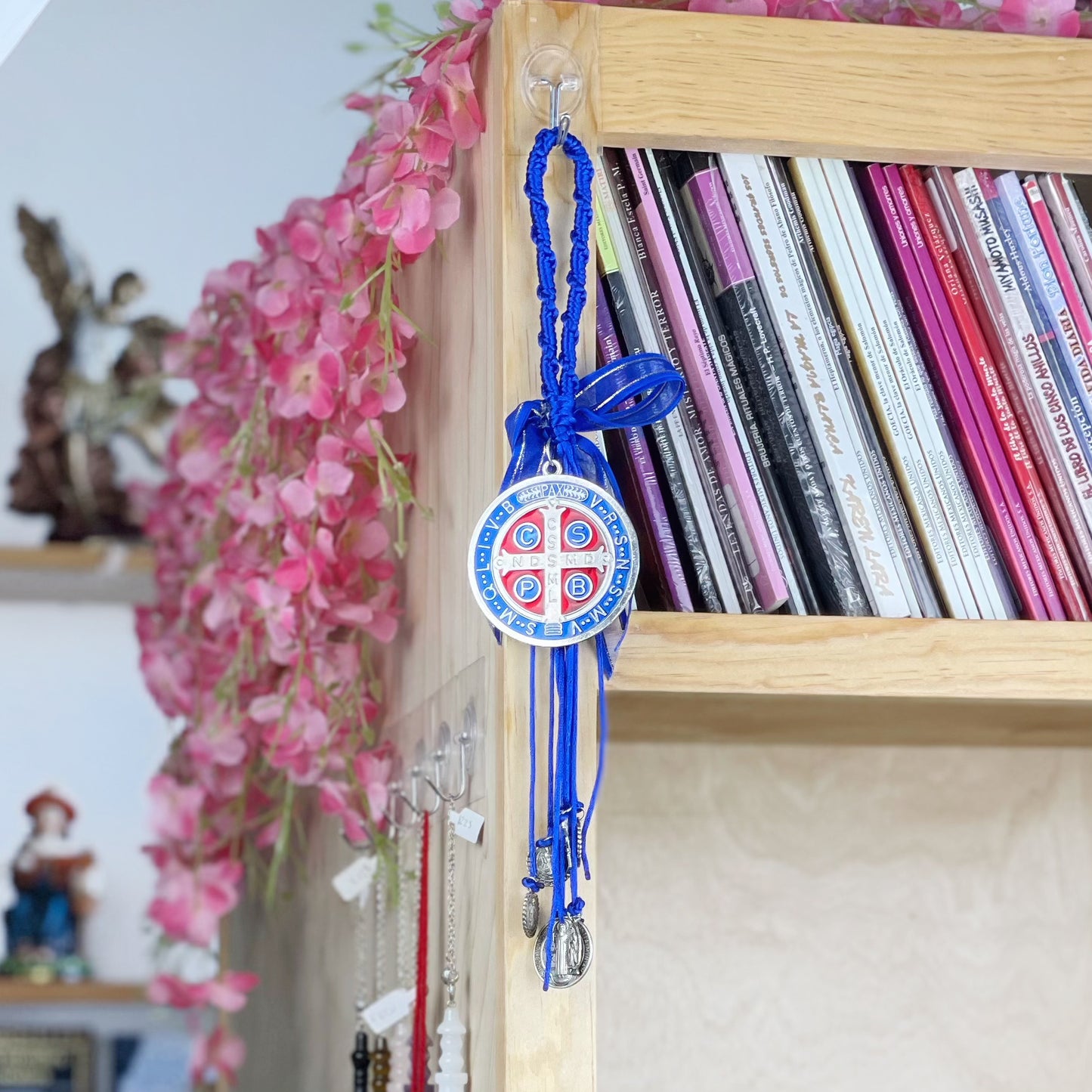 Colgante de San Benito Azul