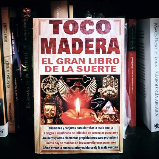 Libro “Toco Madera: El Gran Libro de la Suerte.”