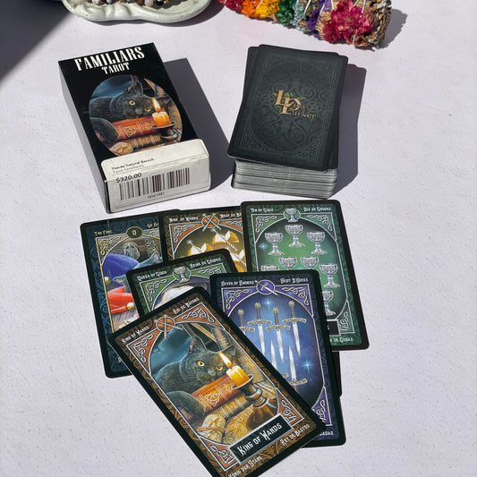 Familiars Tarot