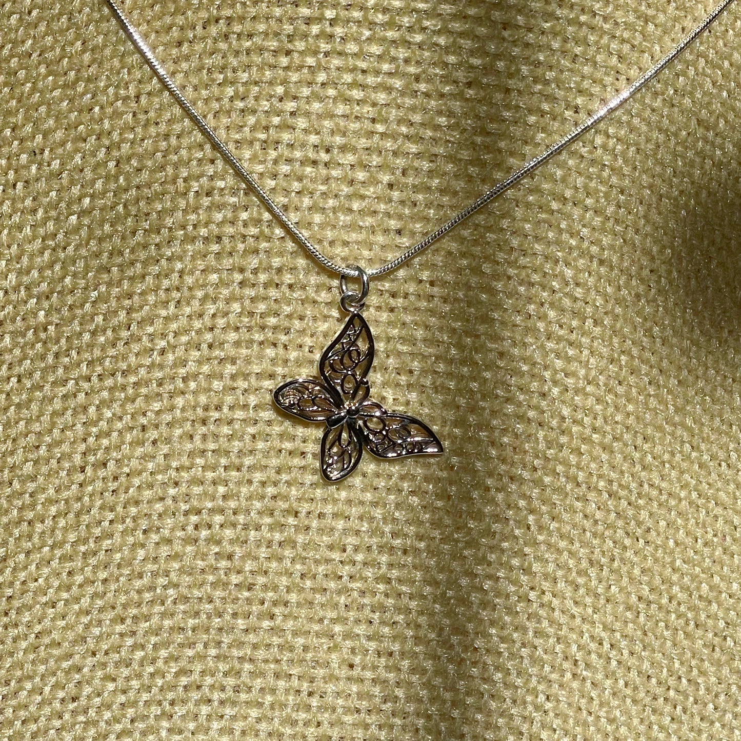 Collar Mariposa de Plata