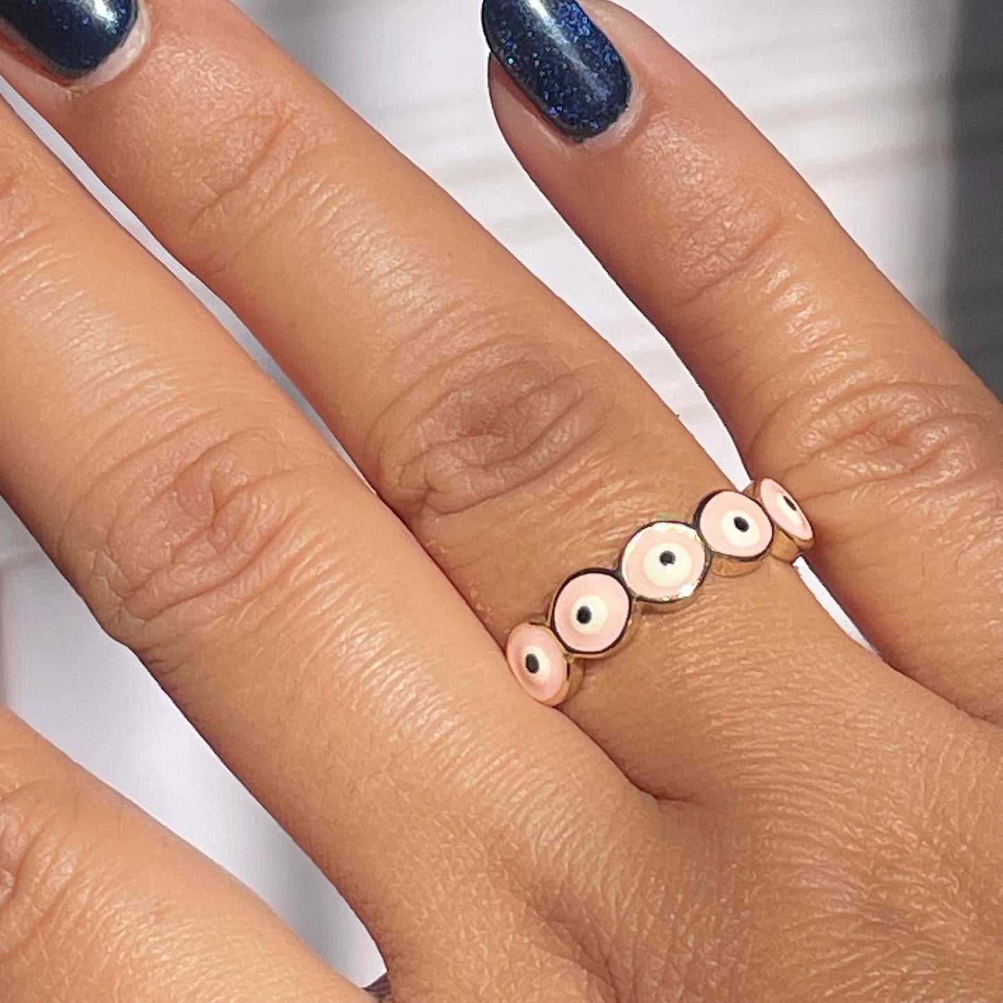 Anillo de Ojo Protector en Rosa
