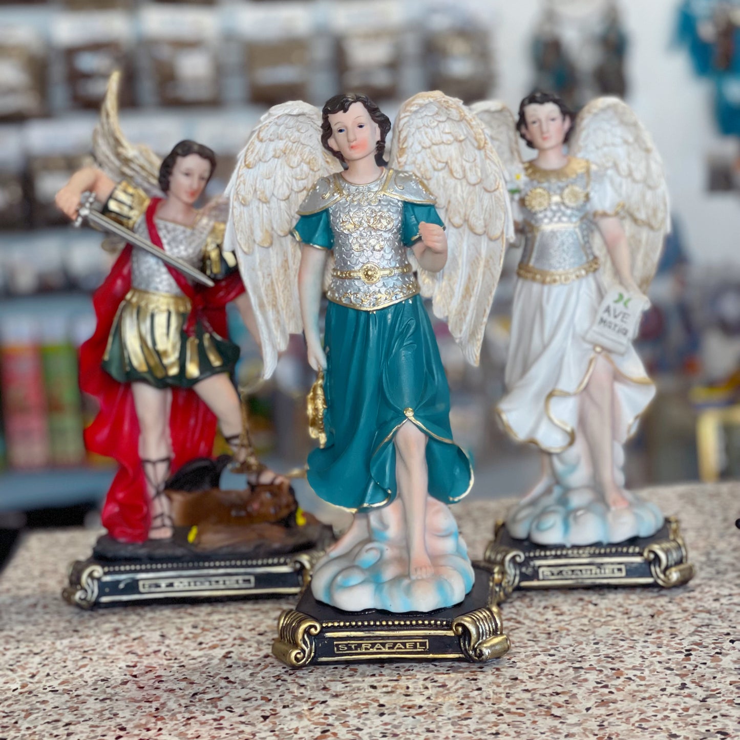 Set de 3 Figuras de Arcángeles(Miguel, Gabriel y Rafael)