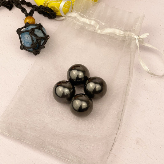 Piedra Iman Magnetita en Esferas por Pieza